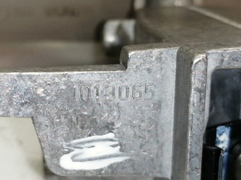 Recambio de espejo interior para renault scenic iii dynamique referencia OEM IAM 1013065  