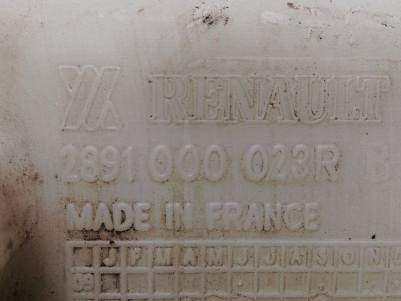 Recambio de deposito limpia para renault master kombi l1h1 3,0t referencia OEM IAM 2891000023R  