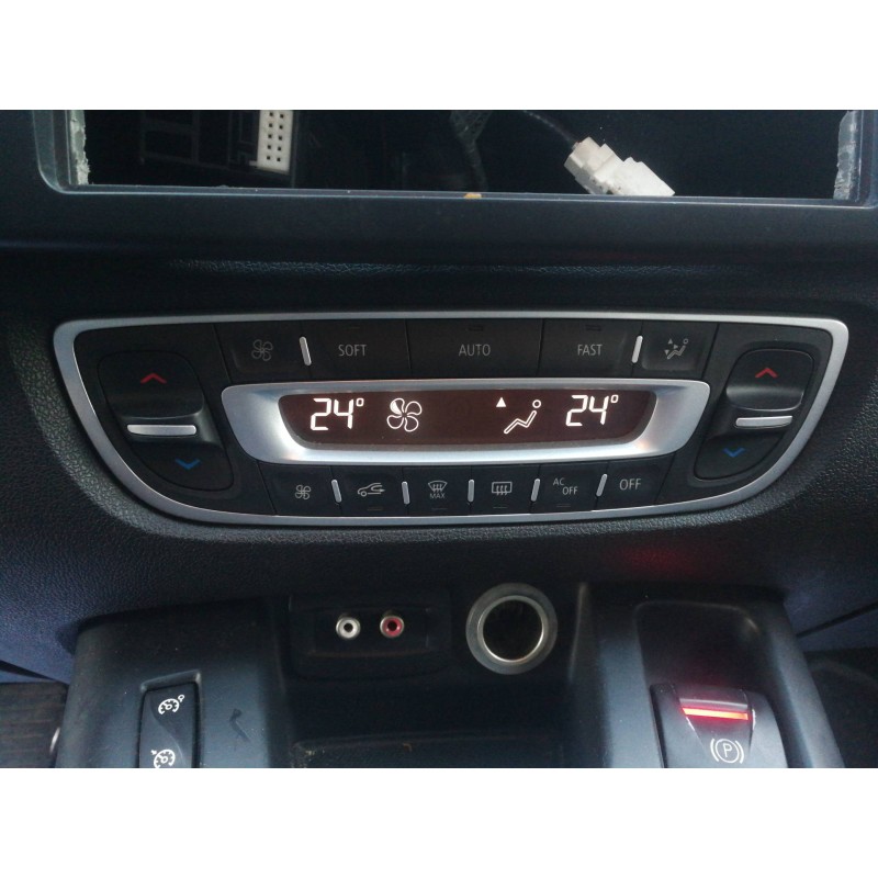 Recambio de mando calefaccion / aire acondicionado para renault scenic iii dynamique referencia OEM IAM 275102769R  