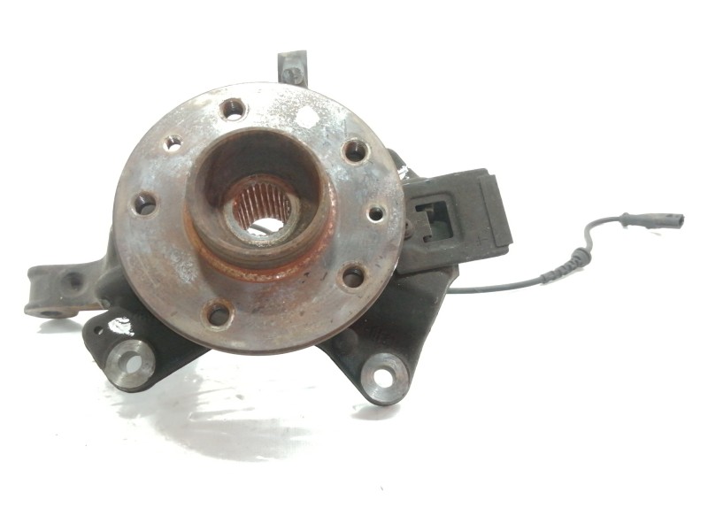 Recambio de mangueta delantera izquierda para renault scenic iii dynamique referencia OEM IAM   