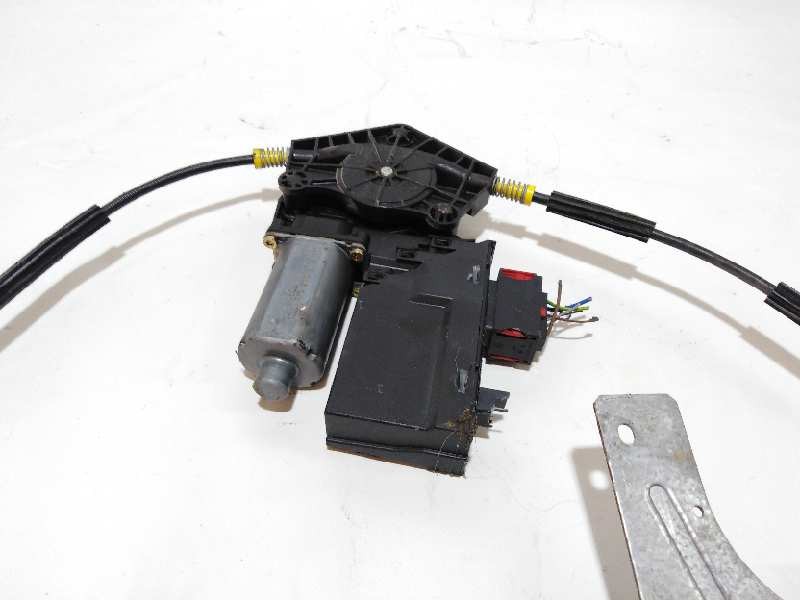 Recambio de elevalunas delantero derecho para peugeot 307 break / sw (s1) sw referencia OEM IAM 0130821766  