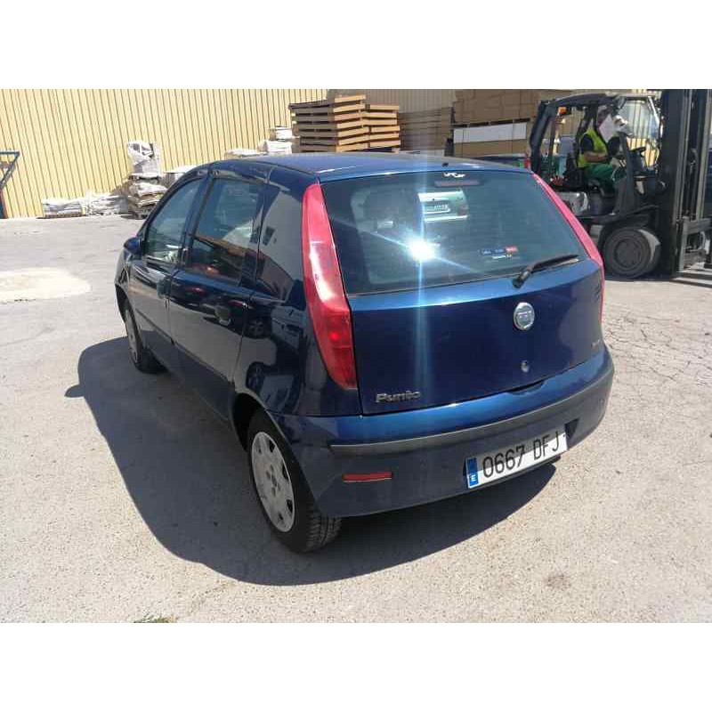 FIAT PUNTO BERLINA (188)
