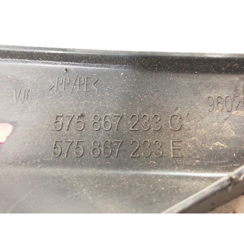 Recambio de moldura para cupra ateca 2.0tsi 4drive referencia OEM IAM 575867233C  