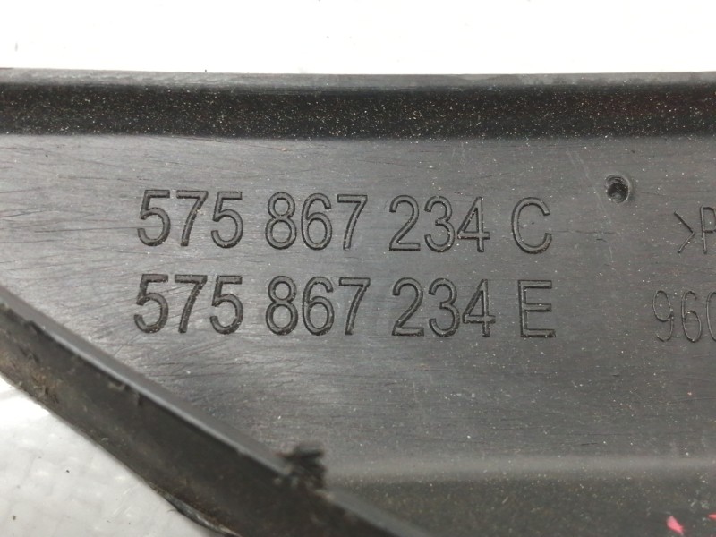 Recambio de moldura para cupra ateca 2.0tsi 4drive referencia OEM IAM 575867234C  