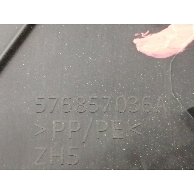 Recambio de moldura para cupra ateca 2.0tsi 4drive referencia OEM IAM 576857036A  