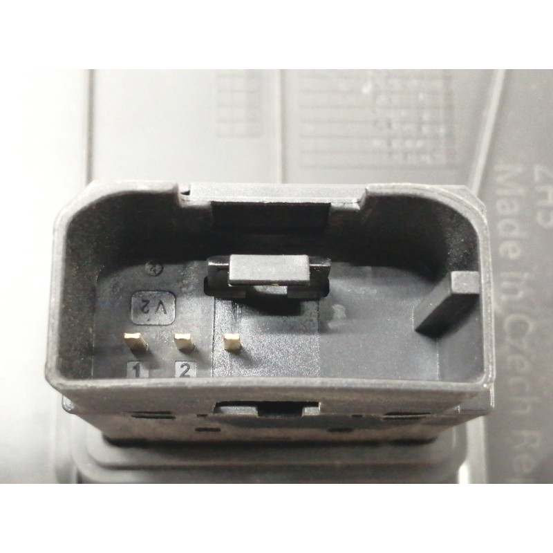 Recambio de moldura para cupra ateca 2.0tsi 4drive referencia OEM IAM 576857036A  