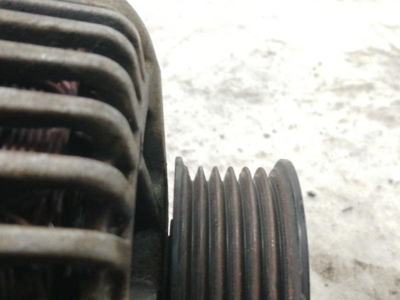 Recambio de alternador para hyundai coupe (gk) 2.7 v6 gls referencia OEM IAM 3730037800 2655524 