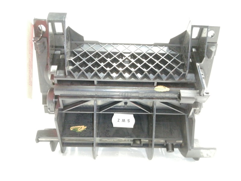 Recambio de cenicero para audi a4 berlina (8e) 2.0 fsi referencia OEM IAM 8E0857951  