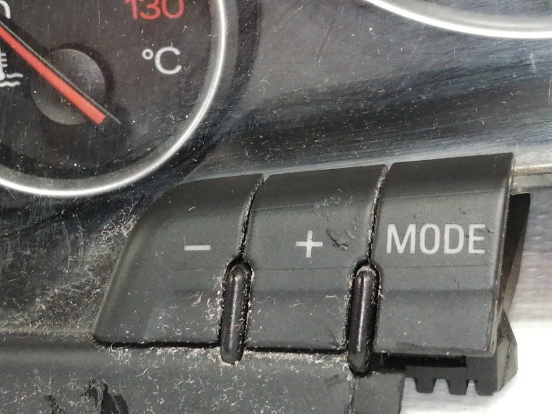 Recambio de cuadro instrumentos para audi a4 berlina (8e) 2.0 fsi referencia OEM IAM 1036901830  