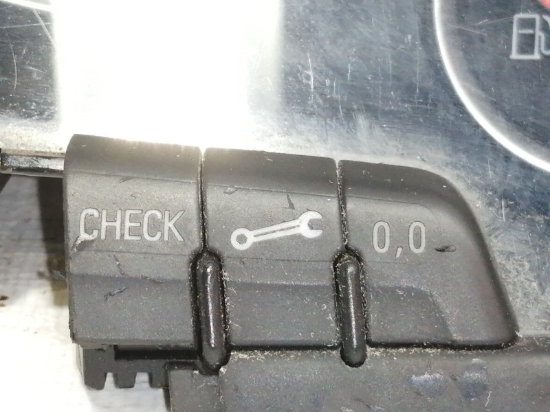 Recambio de cuadro instrumentos para audi a4 berlina (8e) 2.0 fsi referencia OEM IAM 1036901830  