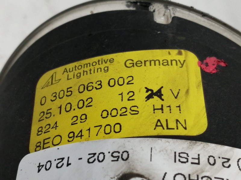 Recambio de faro antiniebla derecho para audi a4 berlina (8e) 2.0 fsi referencia OEM IAM 0305063002  