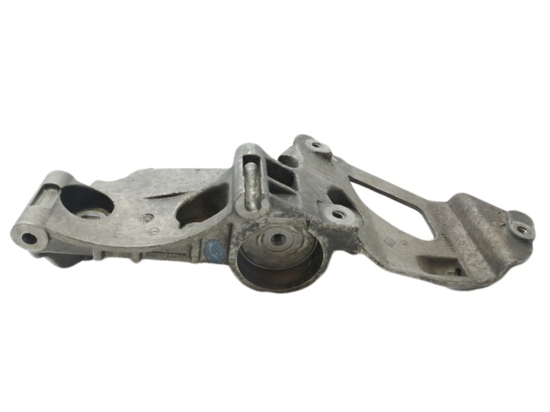 Recambio de soporte alternador para renault scenic ii confort dynamique referencia OEM IAM 8200072727  