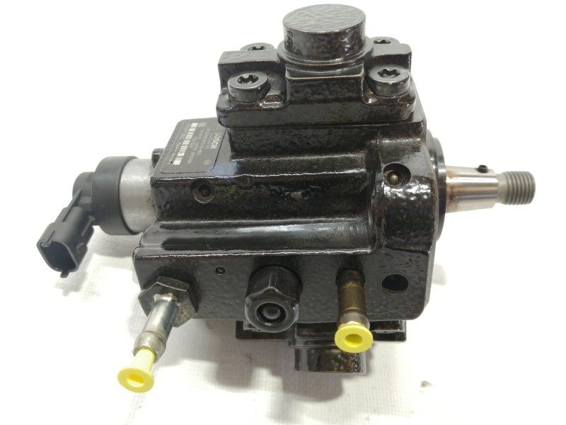 Recambio de bomba inyeccion para opel insignia berlina cosmo referencia OEM IAM 0445010193  