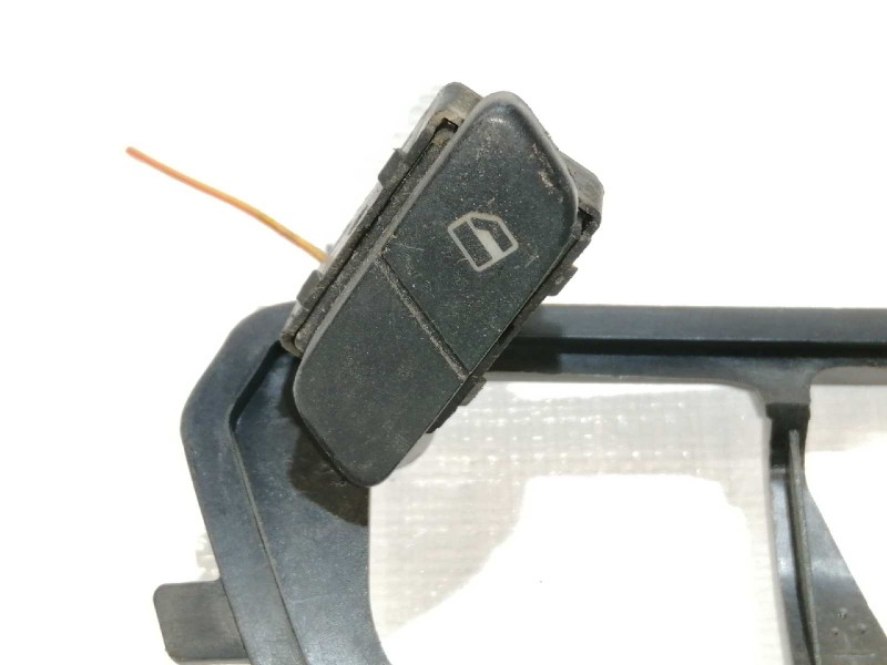 Recambio de maneta interior delantera derecha para volkswagen polo (9n3) advance referencia OEM IAM 6Q0837174  