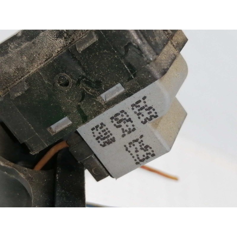 Recambio de maneta interior delantera derecha para volkswagen polo (9n3) advance referencia OEM IAM 6Q0837174  