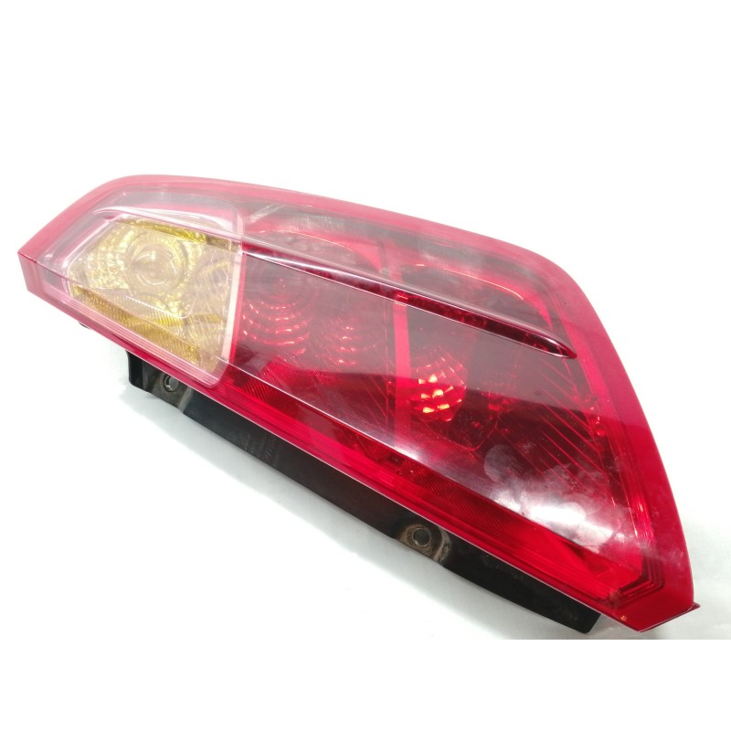 Recambio de piloto trasero derecho para fiat grande punto (199) 1.3 16v multijet active (55kw) referencia OEM IAM 27460202  