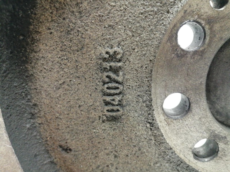 Recambio de volante motor para hyundai coupe (gk) 2.7 v6 gls referencia OEM IAM 040213  