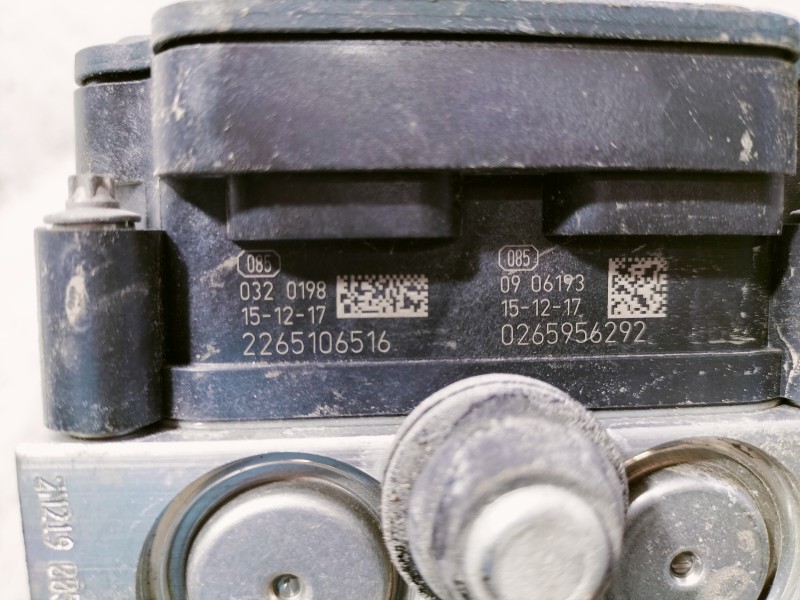 Recambio de abs para opel adam unlimited ecoflex referencia OEM IAM 0265956292 2265106516 39002551 