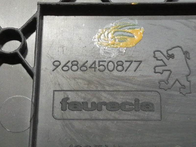 Recambio de guantera para peugeot 508 active referencia OEM IAM 9686450877  