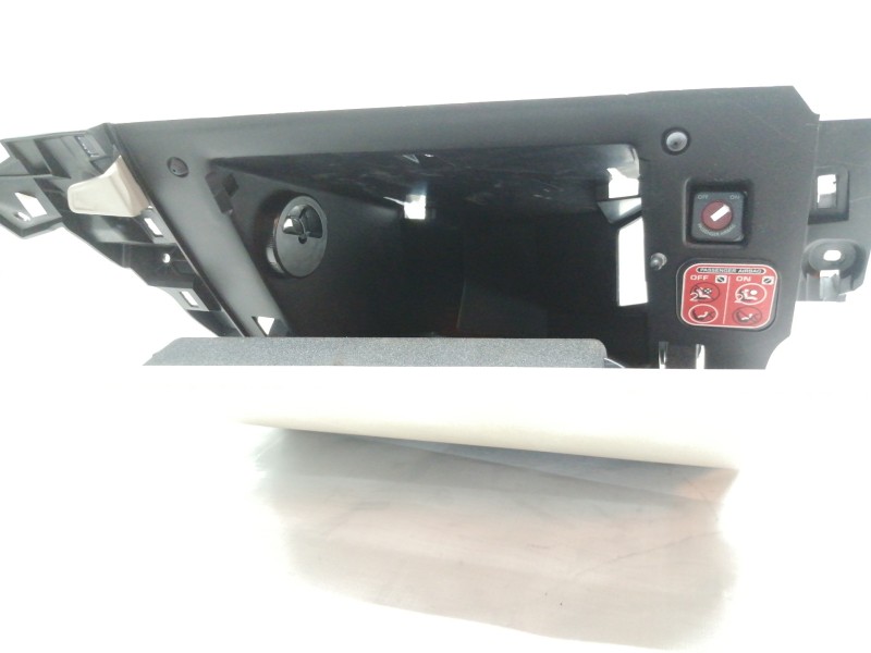 Recambio de guantera para peugeot 508 active referencia OEM IAM 9686450877  