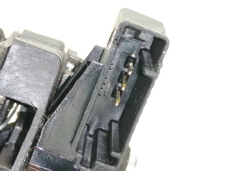 Recambio de cerradura maletero / porton para opel adam unlimited ecoflex referencia OEM IAM 13509599  