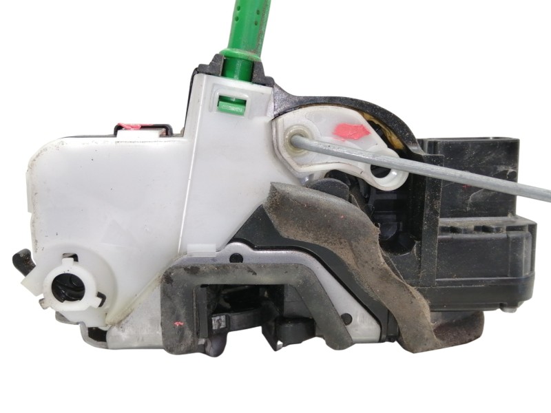 Recambio de cerradura puerta delantera derecha para opel adam unlimited ecoflex referencia OEM IAM 13579523  