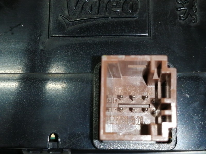 Recambio de mando calefaccion / aire acondicionado para peugeot 508 active referencia OEM IAM E1060946M01  