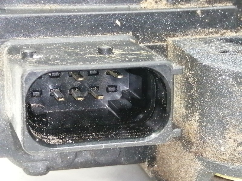 Recambio de cerradura puerta delantera izquierda para opel adam unlimited ecoflex referencia OEM IAM 13579522  