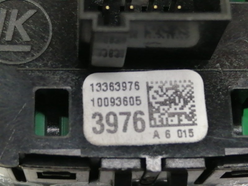 Recambio de warning para opel adam unlimited ecoflex referencia OEM IAM 13363976  