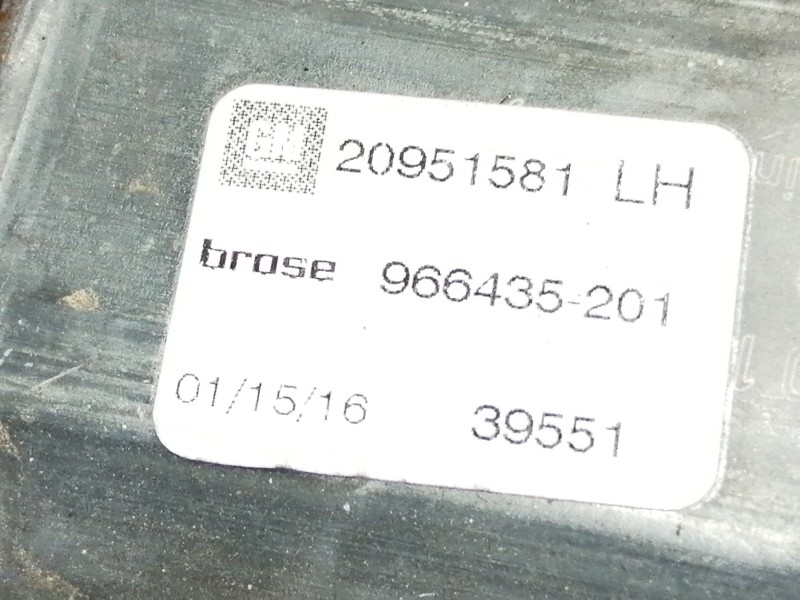 Recambio de elevalunas delantero izquierdo para opel adam unlimited ecoflex referencia OEM IAM 20951581  