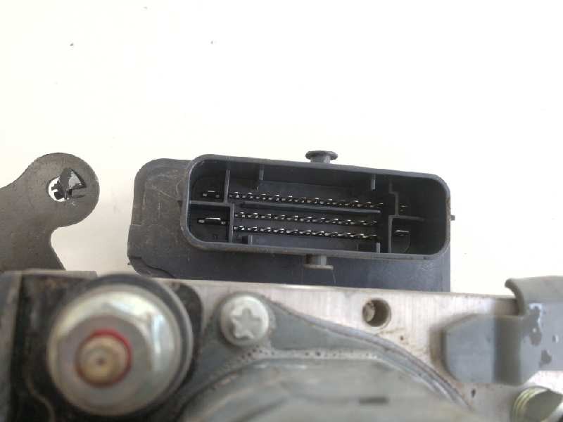 Recambio de abs para toyota auris active referencia OEM IAM 4454002391  