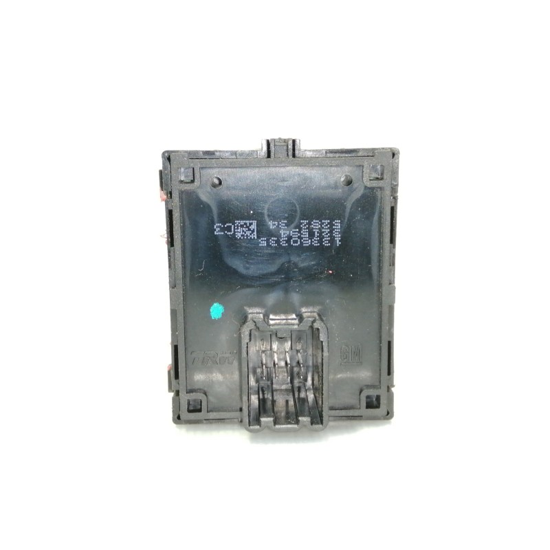 Recambio de mando elevalunas delantero izquierdo para opel adam unlimited ecoflex referencia OEM IAM 13360335  