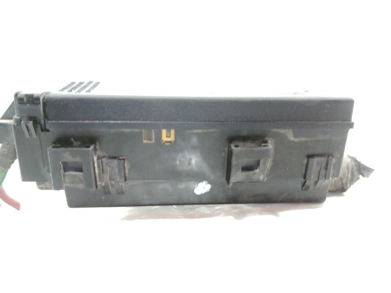 Recambio de caja reles / fusibles para jeep gr.cherokee (wj/wg) 3.1 td laredo referencia OEM IAM 96555J  