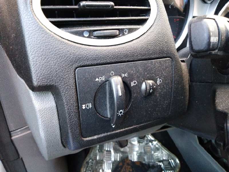 Recambio de mando intermitentes para ford focus lim. (cb4) trend referencia OEM IAM 17D940  