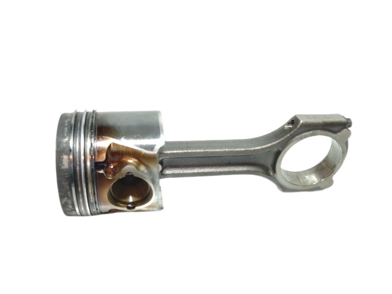 Recambio de piston para hyundai i20 comfort referencia OEM IAM 1A2813  CON BIELA