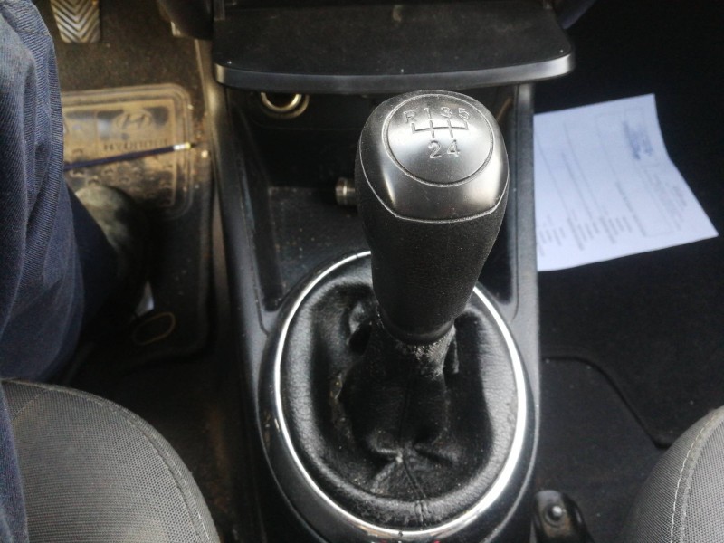 Recambio de pomo palanca cambio para hyundai i20 comfort referencia OEM IAM   