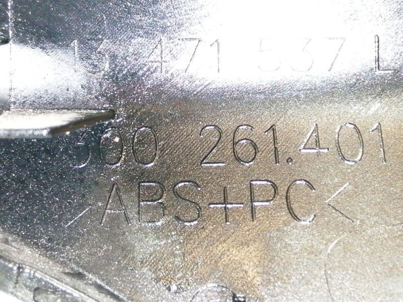 Recambio de moldura para opel adam unlimited ecoflex referencia OEM IAM 13423193  