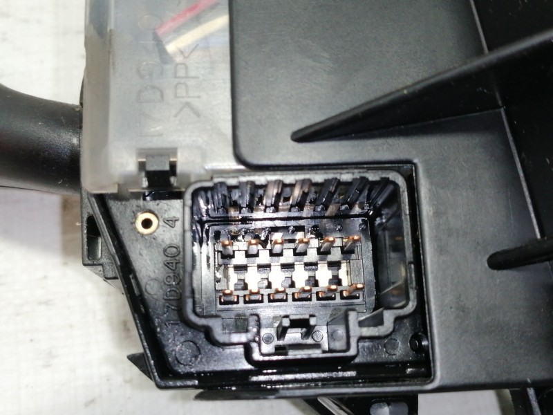 Recambio de mando limpia para ford focus lim. (cb4) trend referencia OEM IAM 17D9402  