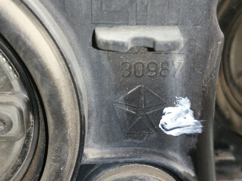 Recambio de faro izquierdo para jeep gr.cherokee (wj/wg) 3.1 td laredo referencia OEM IAM   