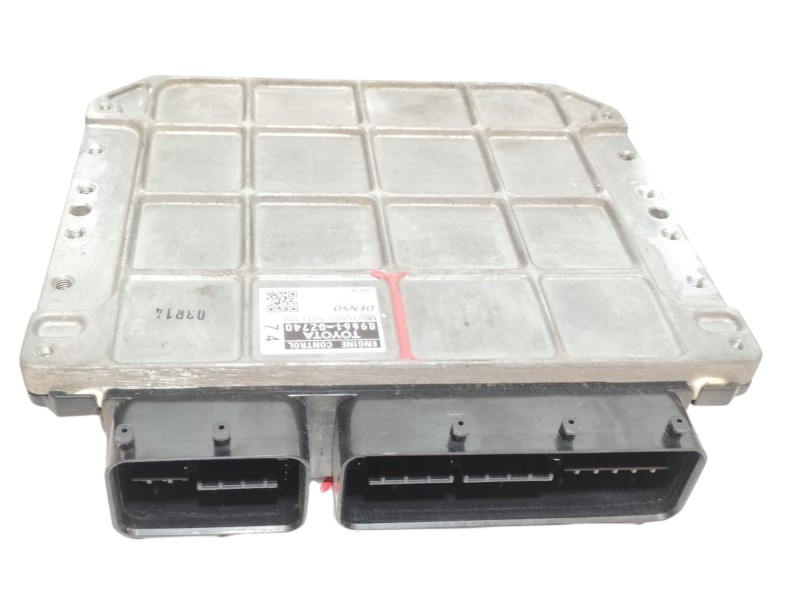 Recambio de centralita motor uce para toyota auris active referencia OEM IAM 896610Z740  