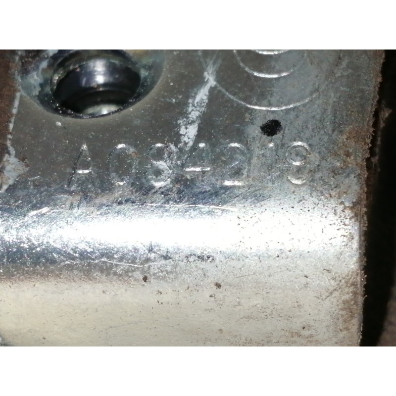 Recambio de cerradura puerta delantera derecha para toyota auris active referencia OEM IAM A084219  