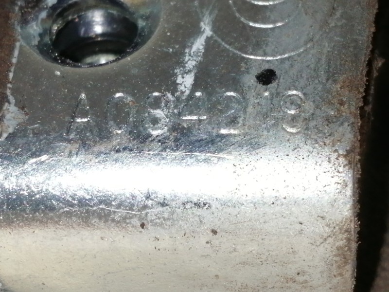 Recambio de cerradura puerta delantera derecha para toyota auris active referencia OEM IAM A084219  