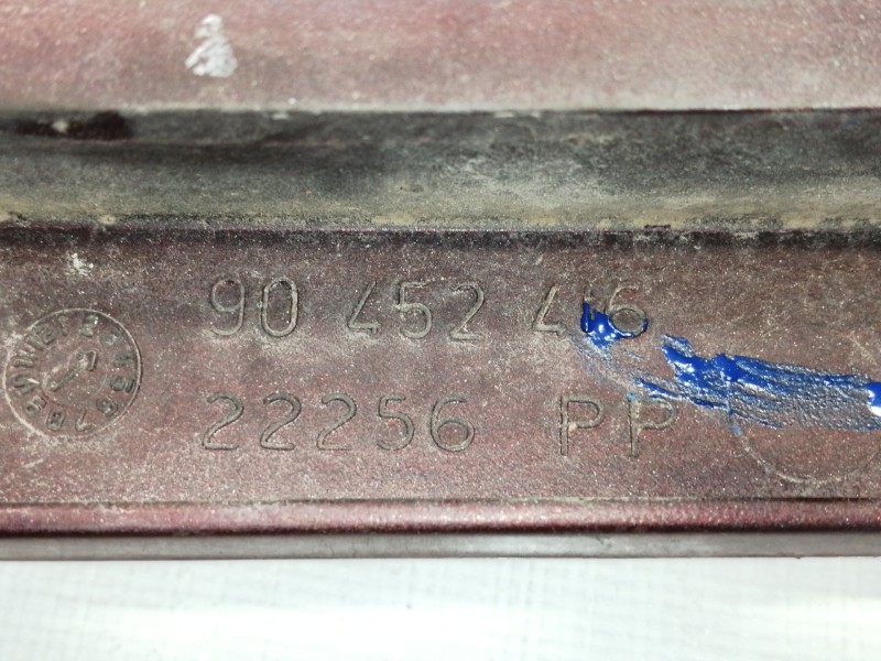 Recambio de rejilla delantera para opel astra f berlina básico referencia OEM IAM 90452416  