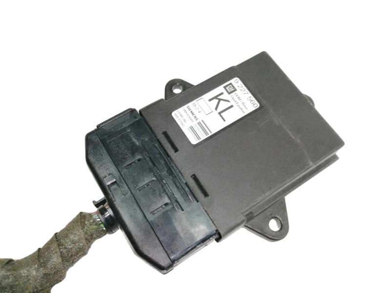 Recambio de centralita cierre para opel vectra c berlina club referencia OEM IAM 9227560  