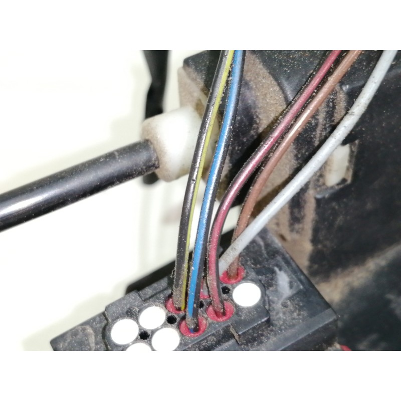 Recambio de cerradura puerta delantera derecha para opel vectra c berlina club referencia OEM IAM 24447341  