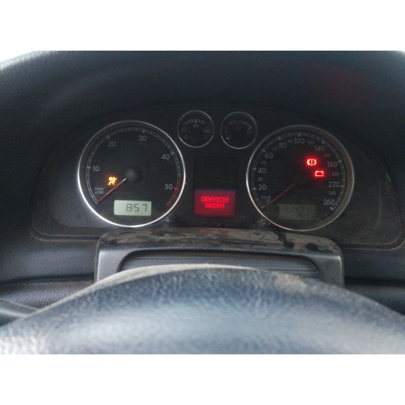Recambio de cuadro instrumentos para volkswagen passat berlina (3b3) 1.9 tdi referencia OEM IAM 3B0920827A  