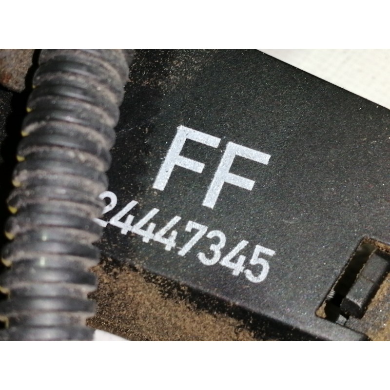 Recambio de cerradura puerta trasera izquierda para opel vectra c berlina club referencia OEM IAM 24447345  