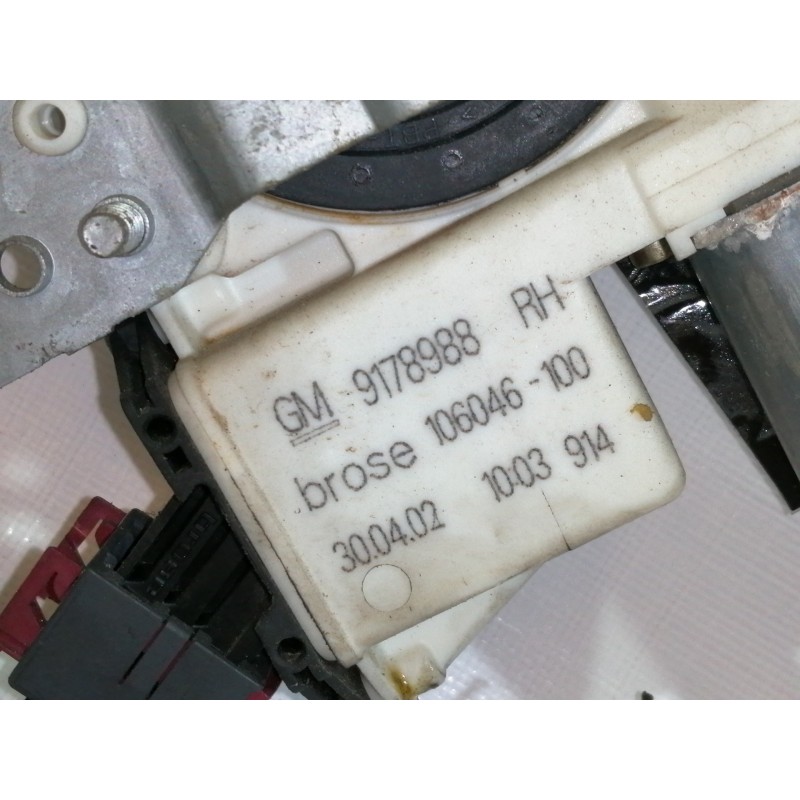 Recambio de elevalunas delantero derecho para opel vectra c berlina club referencia OEM IAM 9178988  