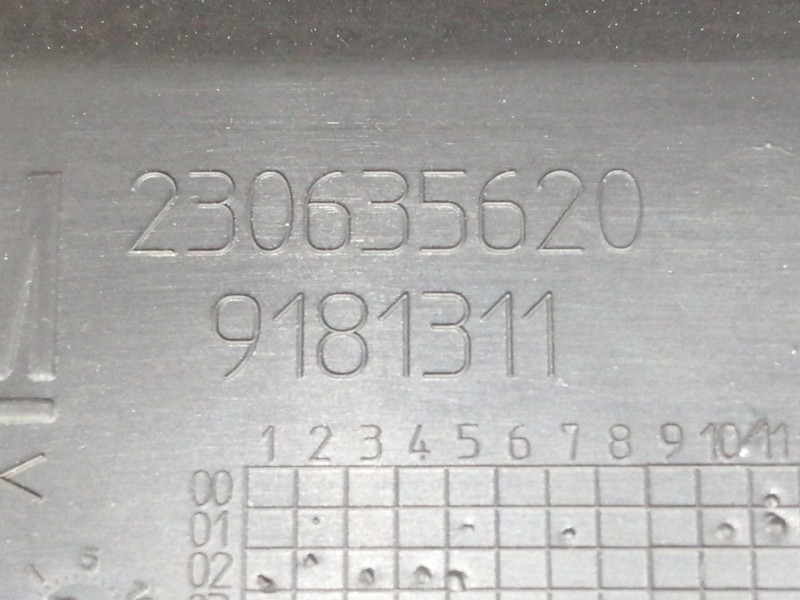 Recambio de guantera para opel vectra c berlina club referencia OEM IAM 230635620  