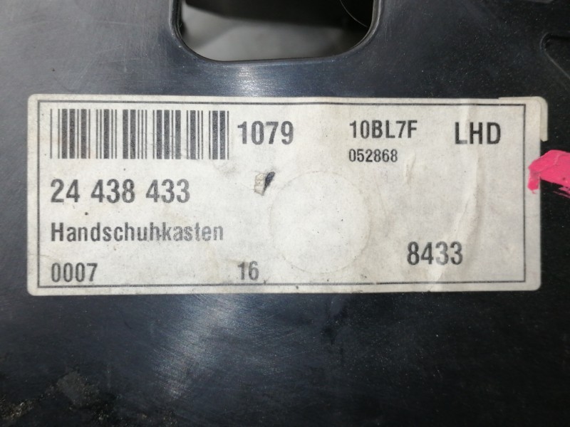 Recambio de guantera para opel vectra c berlina club referencia OEM IAM 230635620  